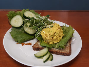 CURRY CHICKEN SANDWICH